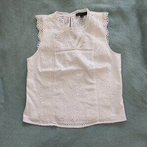 Banana Republic Women's Eyelet & Lace Cropped Top in White Size Small